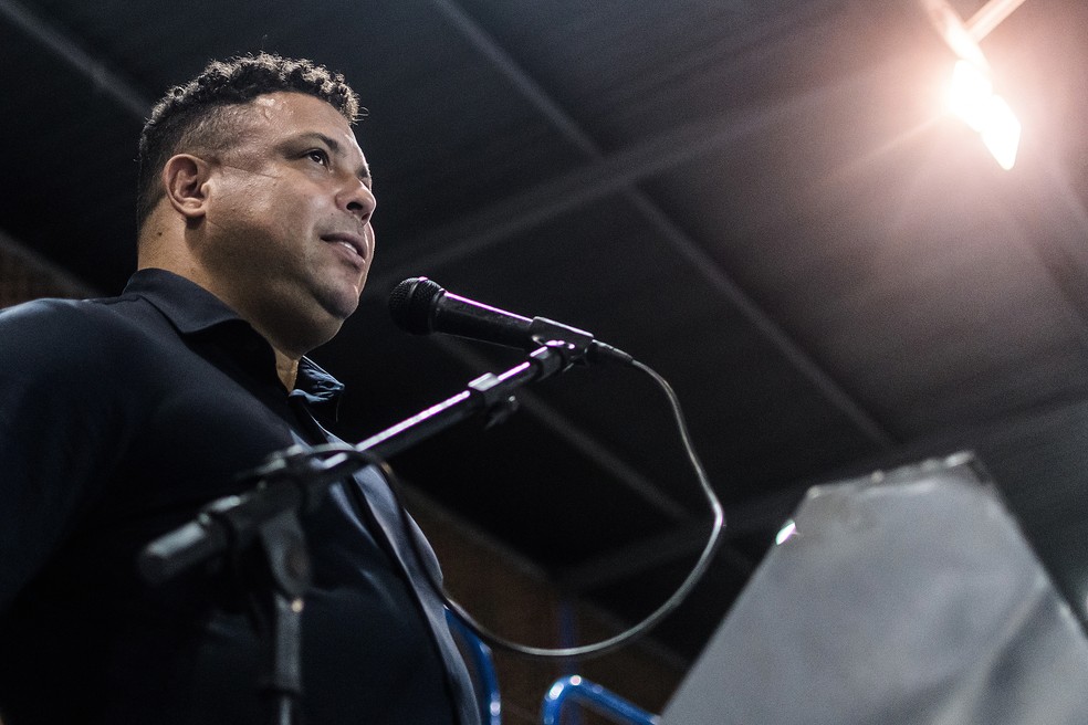 Ronaldo Fenômeno - Votação do Conselho do Cruzeiro  — Foto: Gustavo Aleixo/Cruzeiro