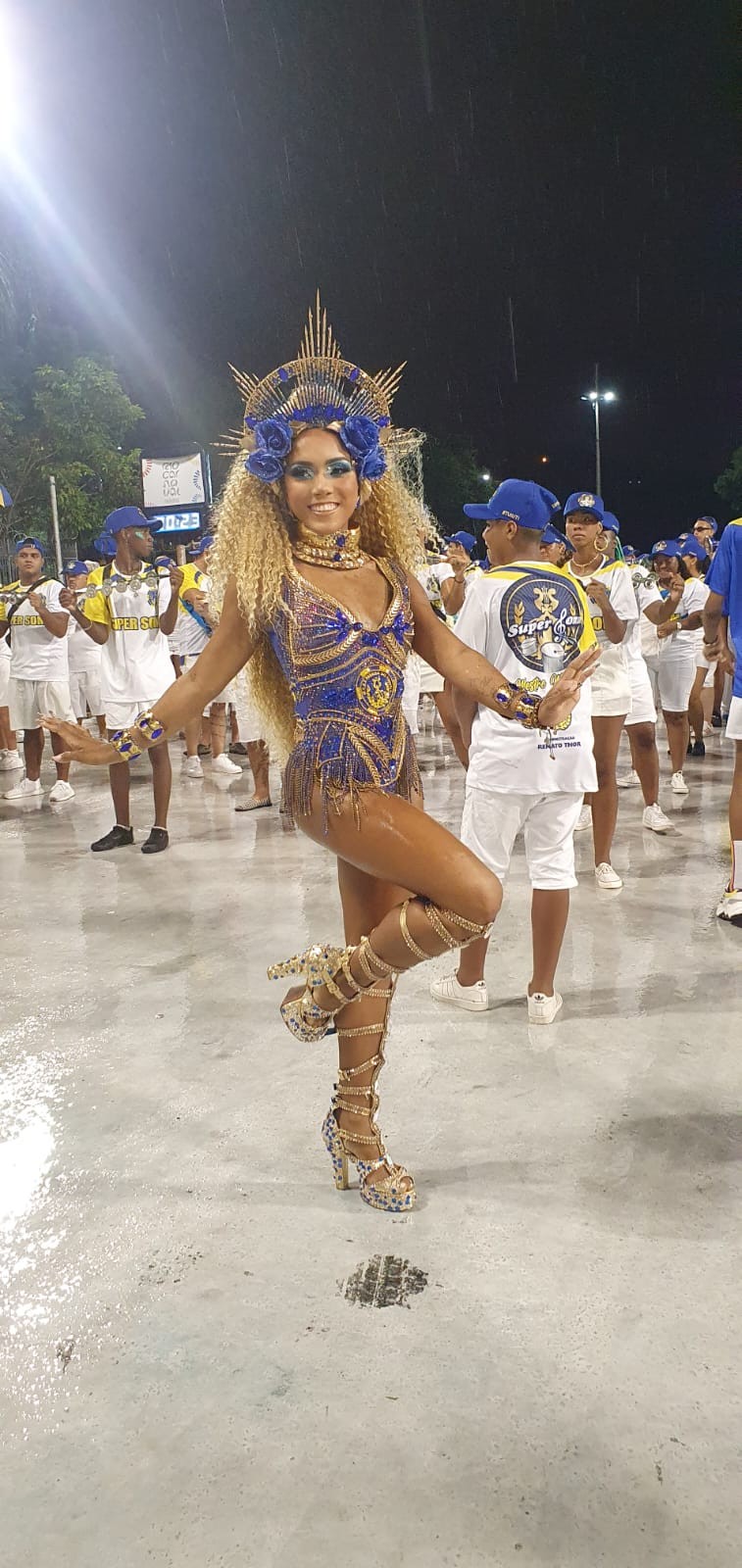 Princesa da Tuiuti repete em ensaio técnico dancinha que viralizou na web e é aplaudida na Sapucaí