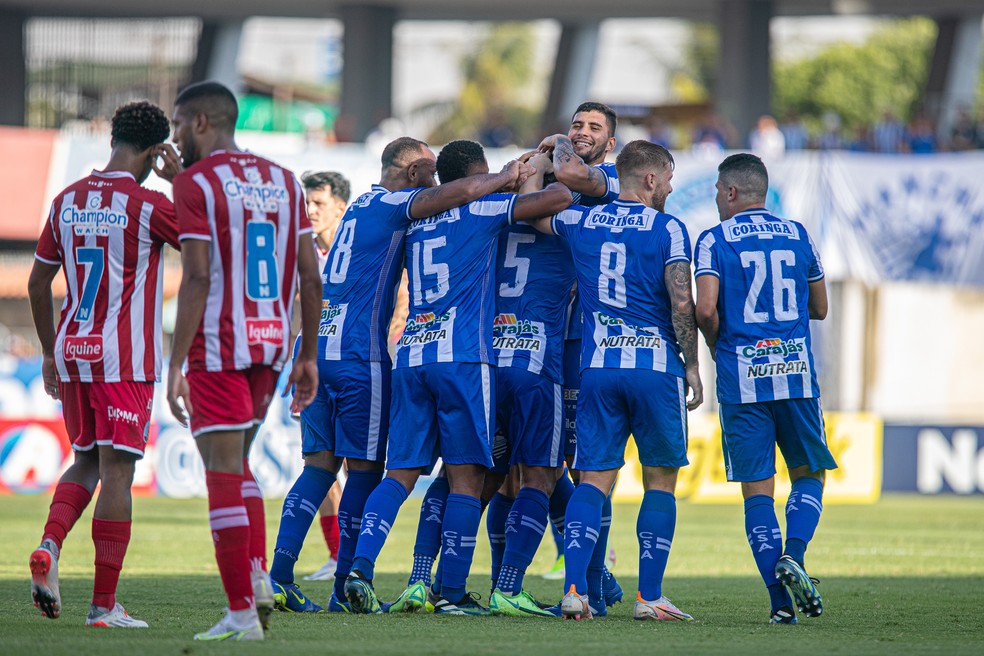 Geovane comemora gol contra o Náutico — Foto: Celio Junior/AGIF