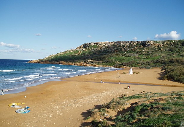 Ramla Bay, Malta - praia (Foto: Wikimedia Commons)
