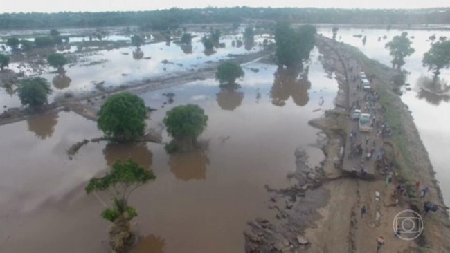 Tempestade tropical Ana deixa 88 mortos no sudeste da frica