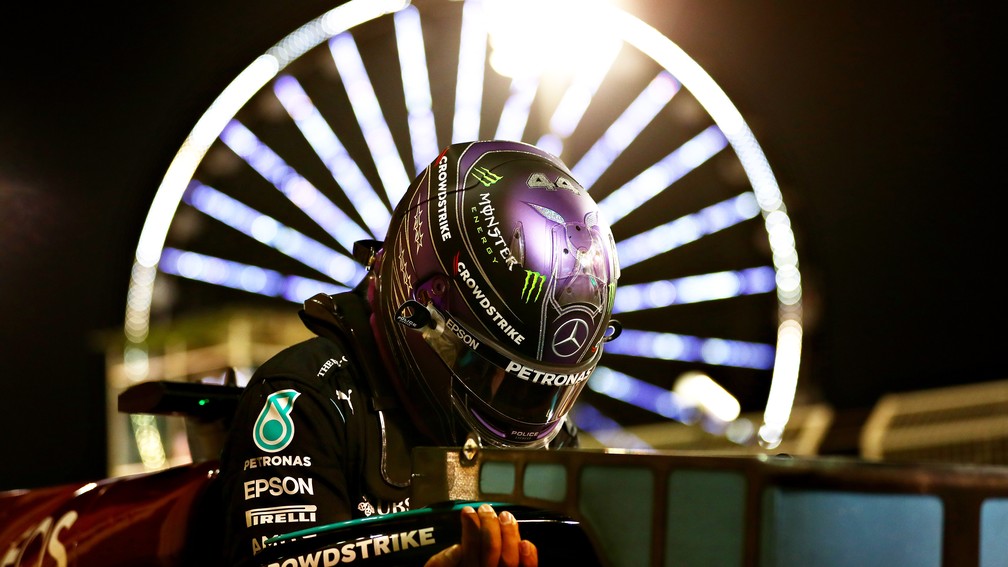 Segundo colocado no grid, Lewis Hamilton não tem o melhor carro da F1 neste início de temporada — Foto: Dan Istitene/F1 via Getty Images