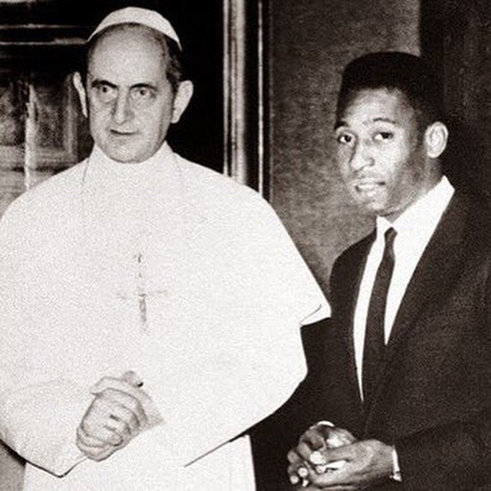 Papa Paulo VI e Pelé — Foto: Reprodução/Twitter