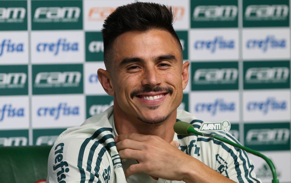 Em qualquer função, Willian se coloca à disposição no Palmeiras: 'Quero jogar'