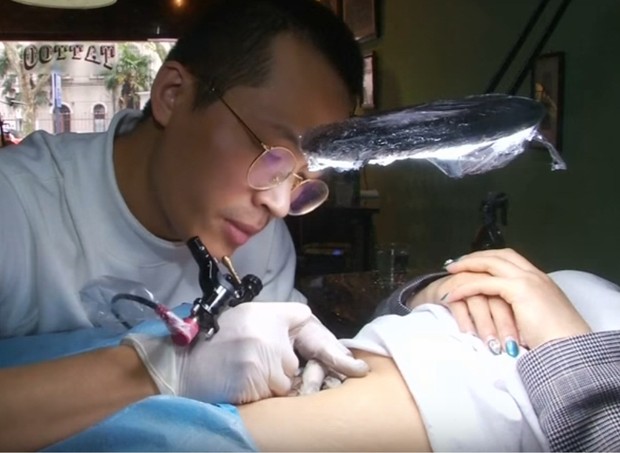 tattoo china (Foto: Reprodução/Youtube)