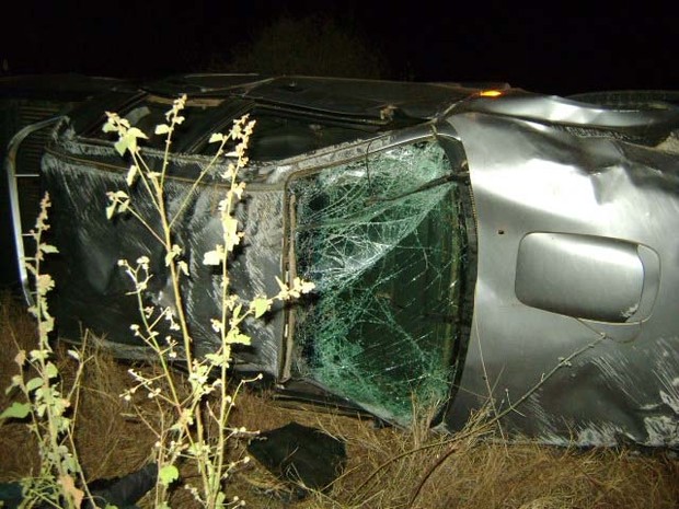 Acidente aconteceu no km 230, da BR-367, próximo ao município de Itinga, no Vale do Jequitinhonha. (Foto: Divulgação/PM)