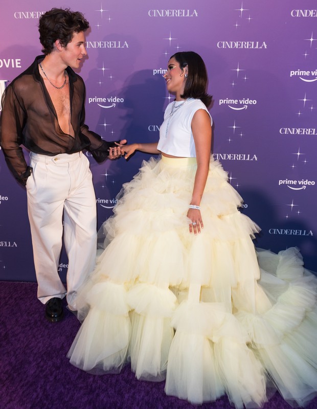 Camila Cabello é prestigiada por Shawn Mendes em première de Cinderela (Foto: Getty Images)