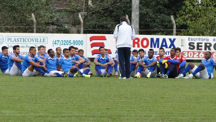Quem joga? Em último treino, Luxa não revela time para pegar o Joinville