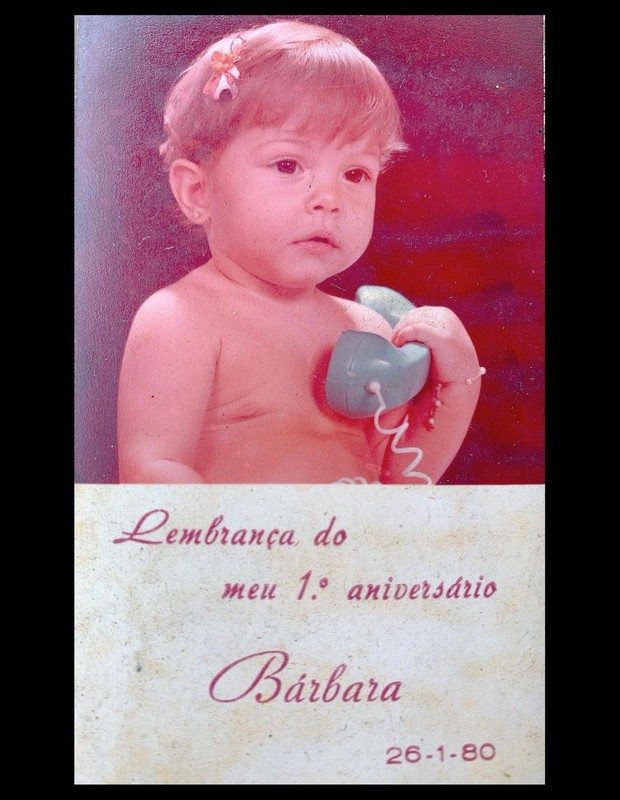 Bárbara Borges com 1 ano de idade (Foto: Reprodução/Instagram)
