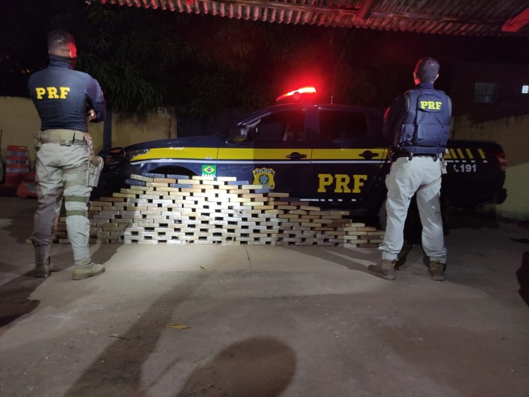 Em menos de 24h, Polícia Rodoviária apreende mais de 180 kg de cocaína na BR-230 no MA