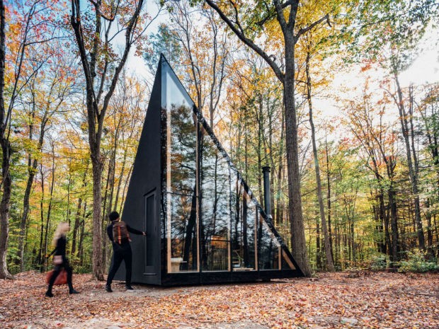 Tiny cabana fica na região norte do estado de Nov York (Foto: Divulgação / Matthew Carbone)