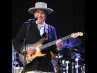 Bob Dylan reconhece Nobel em seu site, mas retira citação em seguida