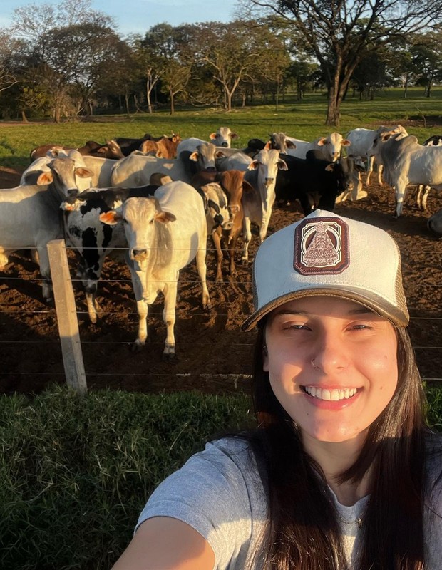 Ana Castela, do hit Pipoco, investe em gado (Foto: Reprodução/Instagram)
