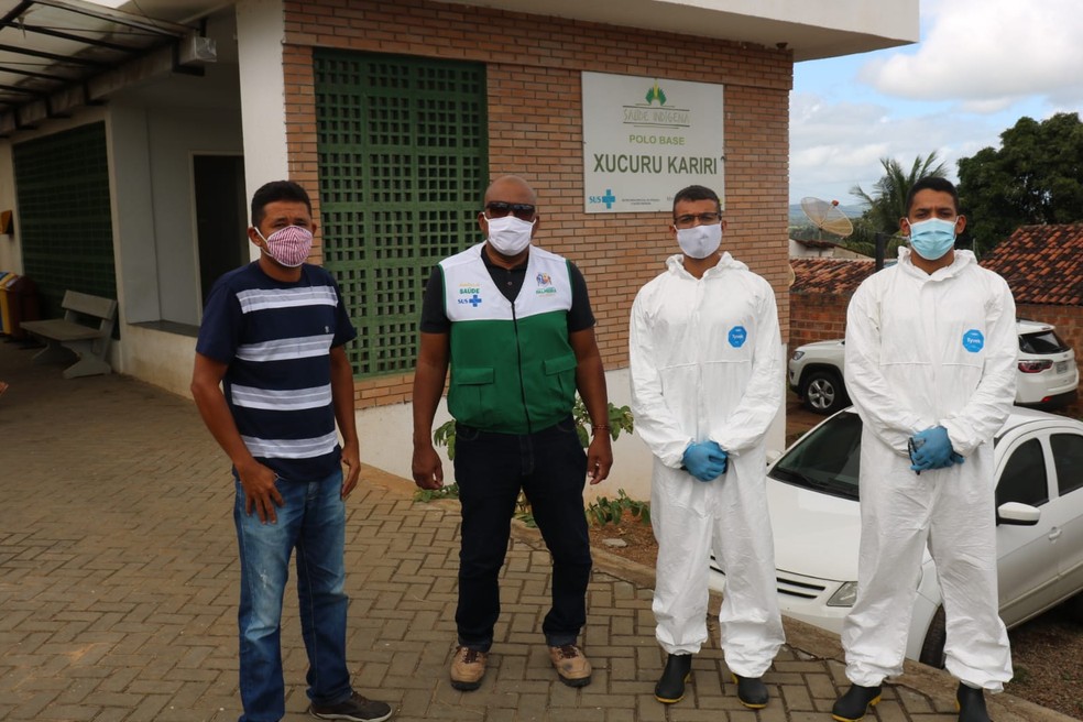 Equipe desinfecta comunidades indígenas em Palmeira dos Índios, AL  — Foto: Ascom/Exército em Alagoas 