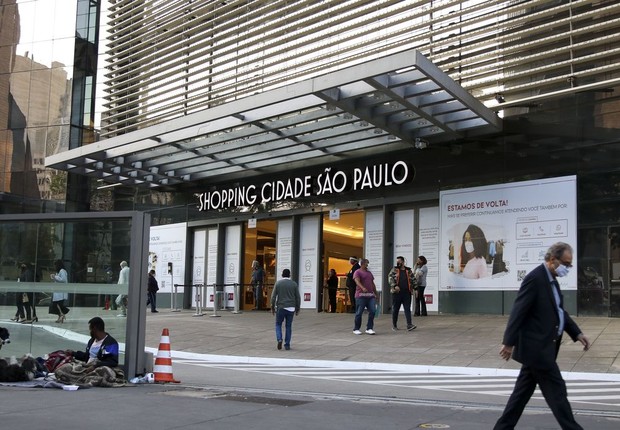 shopping, são paulo, movimentação, mascara, pandemia, pessoas, rua, av paulista, shopping cidade são paulo, desigualdade (Foto: Rovena Rosa/Agência Brasil)