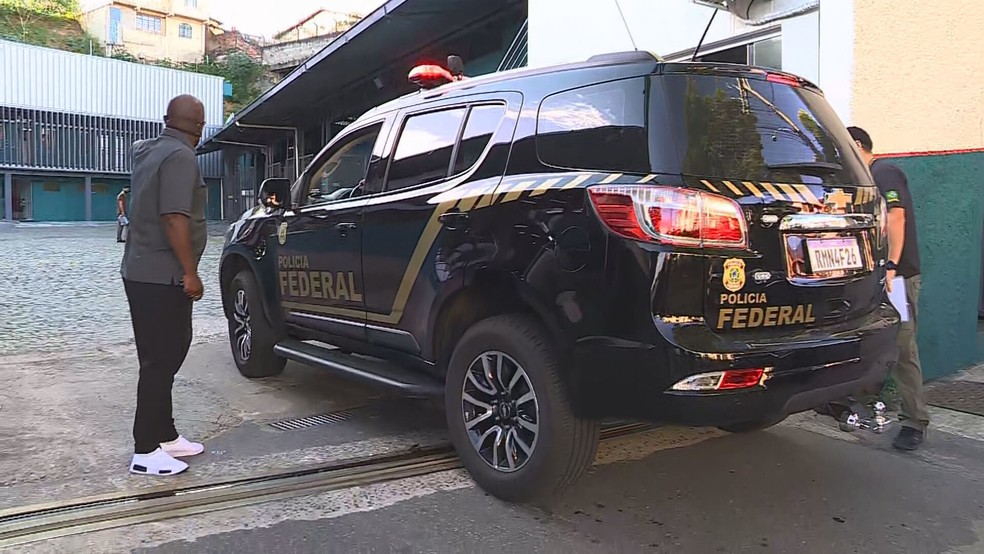 PF faz operação para investigar denúncia de vacinação ilegal de empresários do transporte em BH — Foto: Reprodução/TV Globo