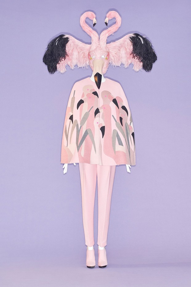 O rico intercâmbio entre a moda e a cultura gay – dos sotaques andróginos na Givenchy à homenagem plena da Erdem a dois travestis vitorianos (Foto: Divulgação)