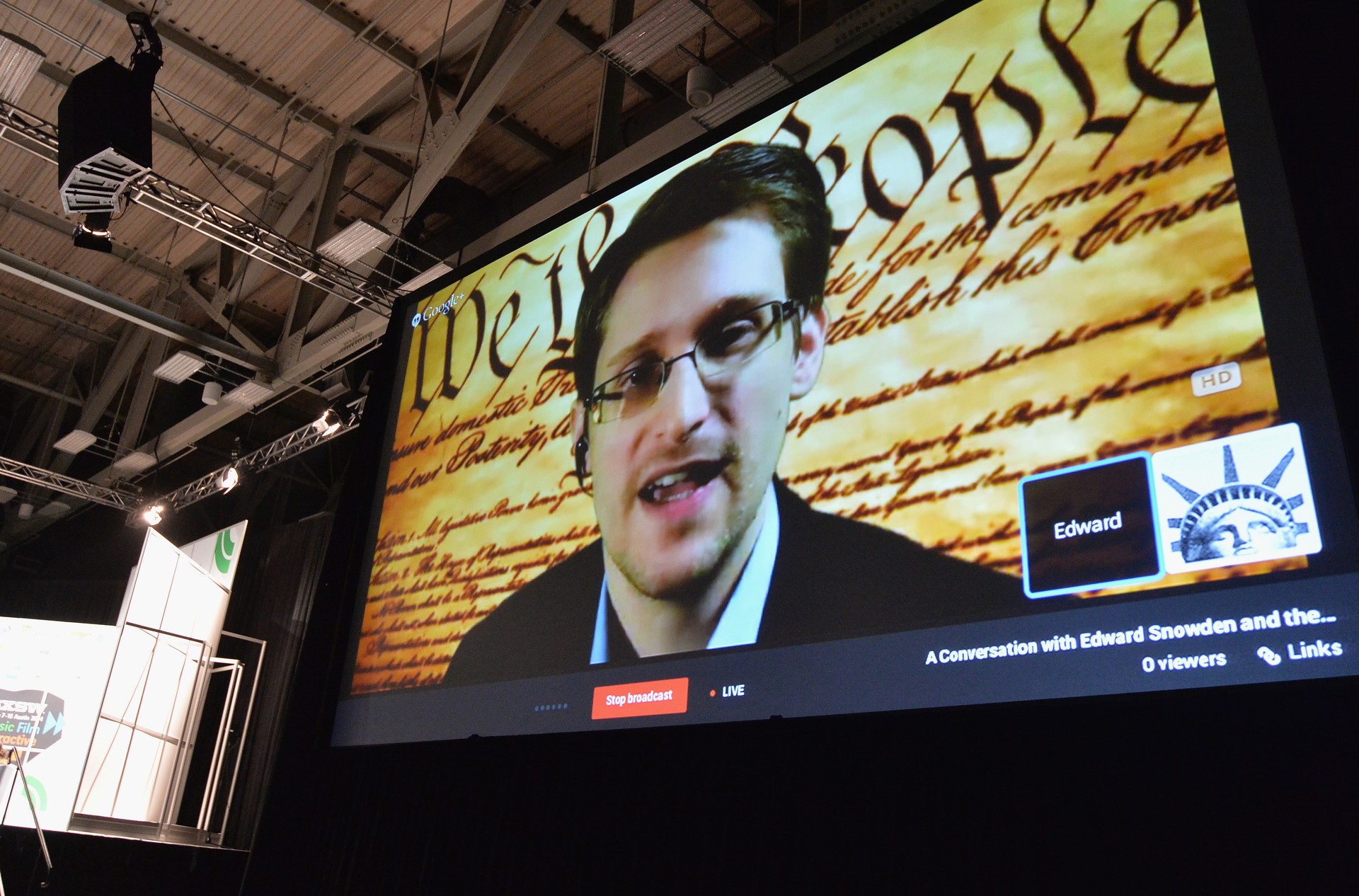 Snowden, em videoconferência durante o SXSW (Foto: Reprodução)