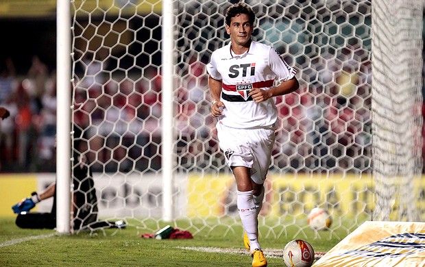 Para Ganso, gol da vitória dá mais confiança na briga por vaga no time