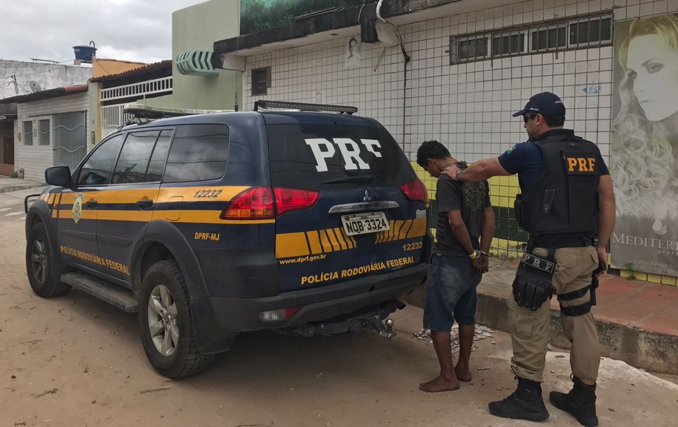 Preso foi encaminhado à Decap e deve voltar ao sistema prisional (Foto: Divulgação/PRF)