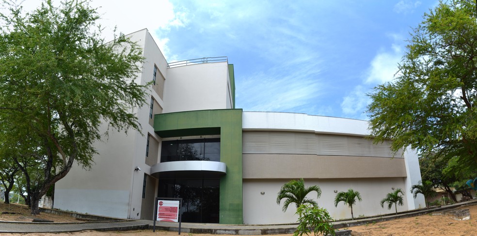 Sede do Núcleos de Práticas Jurídicas da UFRN em Natal — Foto: Jeferson Rocha