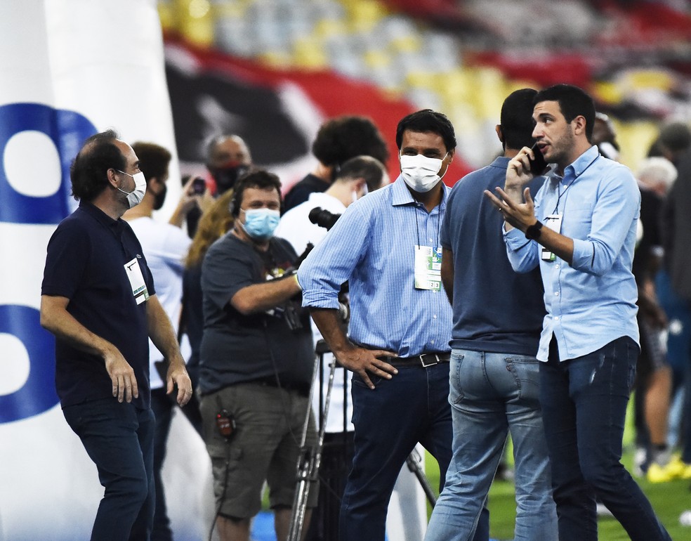 Pássaro foi quem mais reclamou da arbitragem em toda a partida — Foto: André Durão