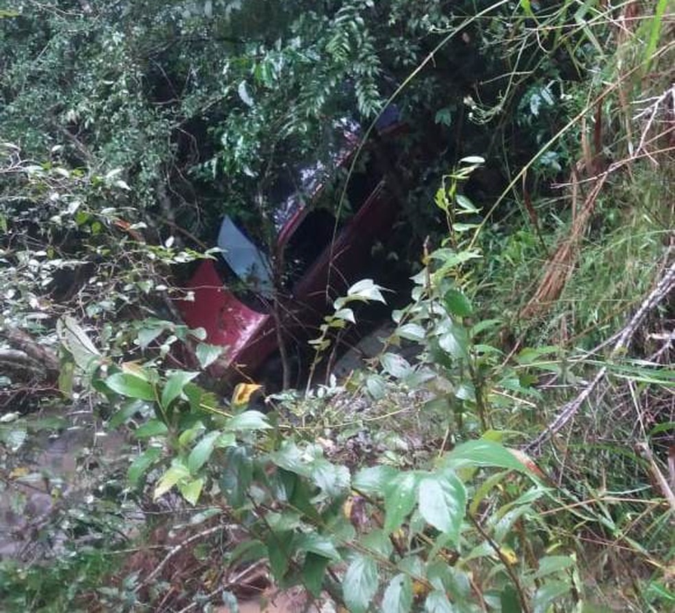 Carro levado por enxurrada em ParaÃ­so do Sul Ã© encontrado â€” Foto: Brigada Militar/DivulgaÃ§Ã£o