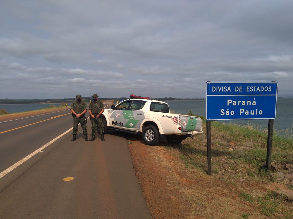 Polícia Militar na divisa entre São Paulo e Paraná em operação conjunta contra criminalidade nos dois estados — Foto: Divulgação/SSP SP