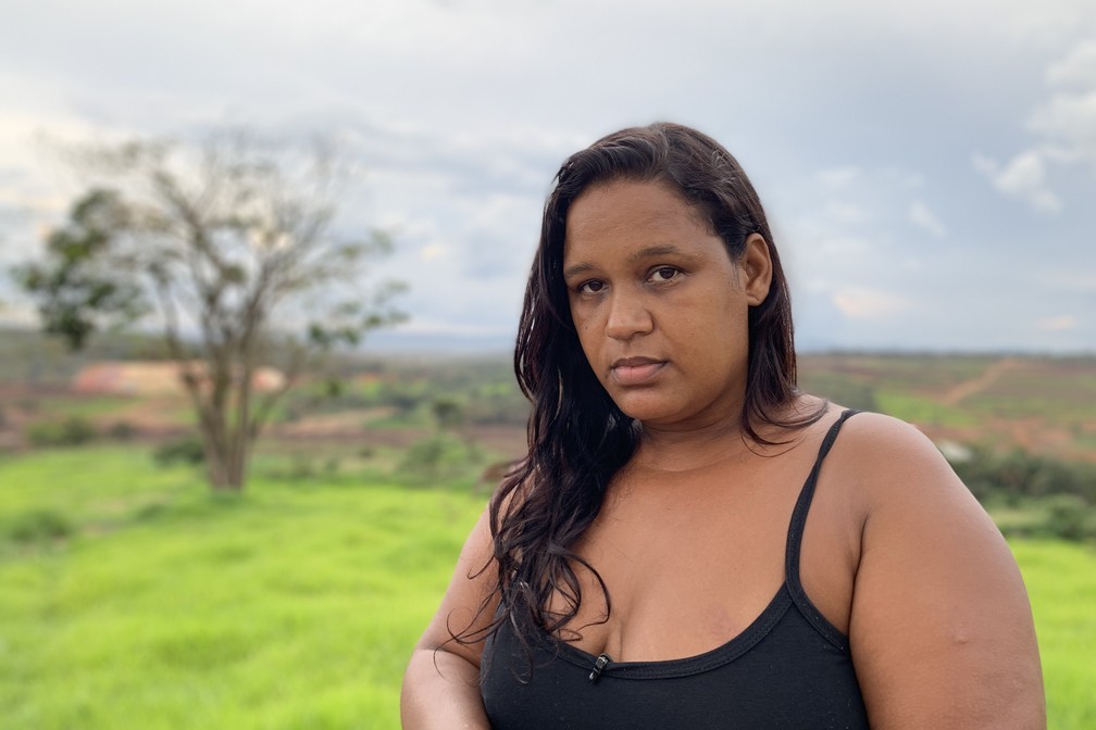 Soraia Aparecida Campos trabalhava em horta destruída pela lama da barragem da Vale — Foto: Raquel Freitas/G1
