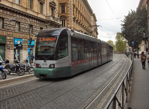 Você pode andar de metrô e ônibus de graça em Roma, ao coletar 30 garrafas plásticas (Foto: Wikimedia/ Reprodução)