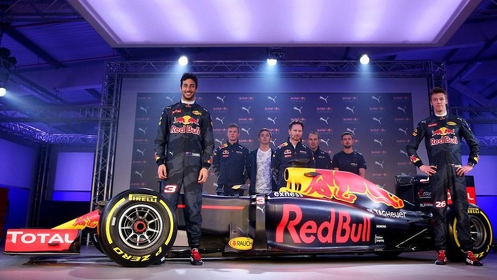 Red Bull Apresenta Nova Pintura Dos Carros De F1 Para 2016 Carros Autoesporte