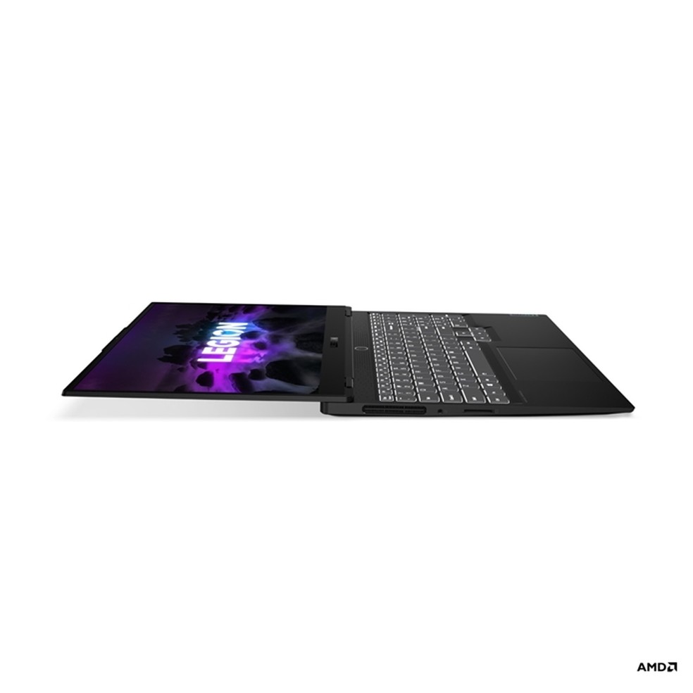  Legion Slim 7 permite posicionamento da tela em 180°, assim como versão Slim 7i que chega ao Brasil — Foto: Divulgação/Lenovo