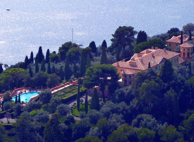 Pertencente à família de banqueiros Safra, Villa Leopolda está localizada na Riviera Francesa (Foto: Wikipedia / Miniwark / CreativeCommons)