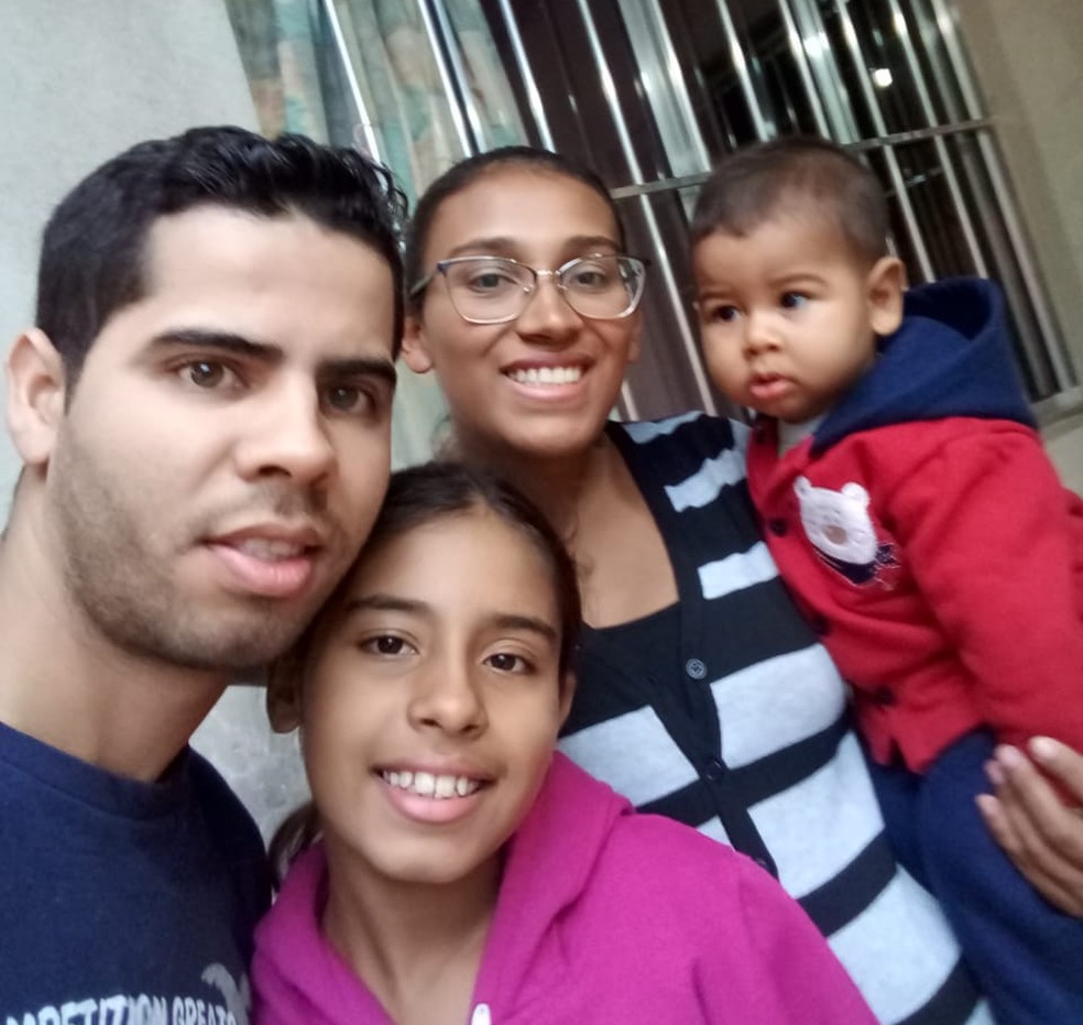 Ketlyn deixou mãe, pai e um irmão de dois anos em Lins — Foto: Arquivo pessoal/Augusto Sérgio dos Santos Brito