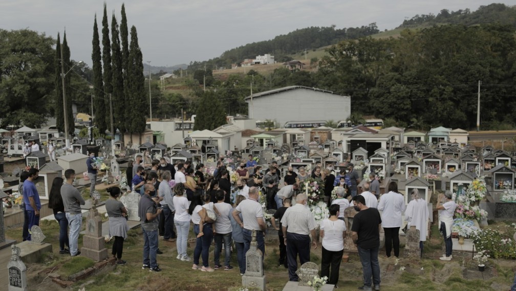 Cemitério Municipal de Saudades nesta quarta-feira (5) — Foto: Sirli Freitas/ NSC TV