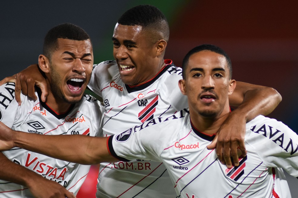 Após vencer por 3 a 2 na Bolívia, Athletico reencontra o Jorge Wilstermann  — Foto: Conmebol