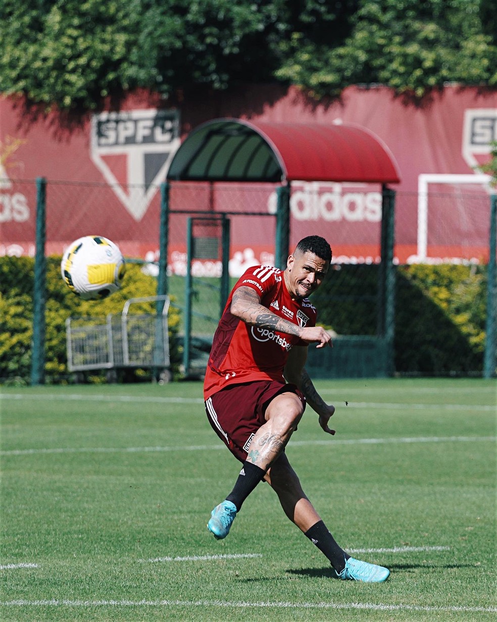 Luciano pode voltar ao time titular do São Paulo neste domingo — Foto: Divulgação