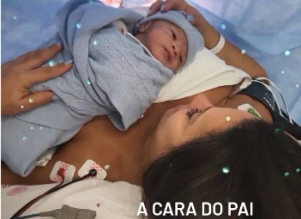 Viviane Araújo e o filho (Foto: Reprodução/Instagram)