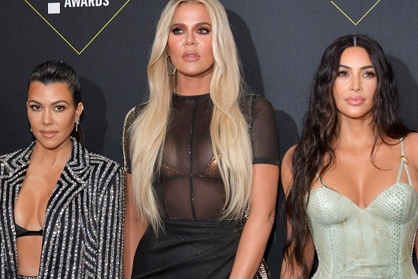 Kourtney Kardashian, Khloé Kardashian e Kim Kardashian (Foto: Getty Images)