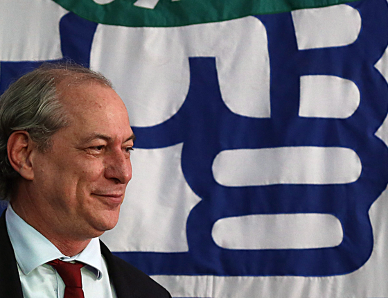 Integrante do MBL diz ter levado tapas de Ciro Gomes POCA