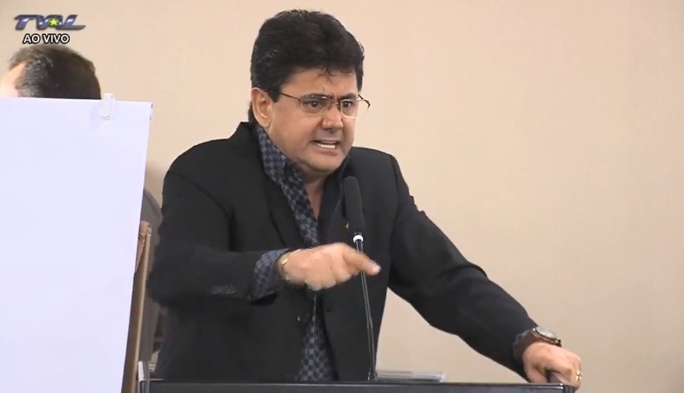 Eder Moraes teria montado esquema para simular legalidade de dinheiro desviado — Foto: TVAL/Reprodução