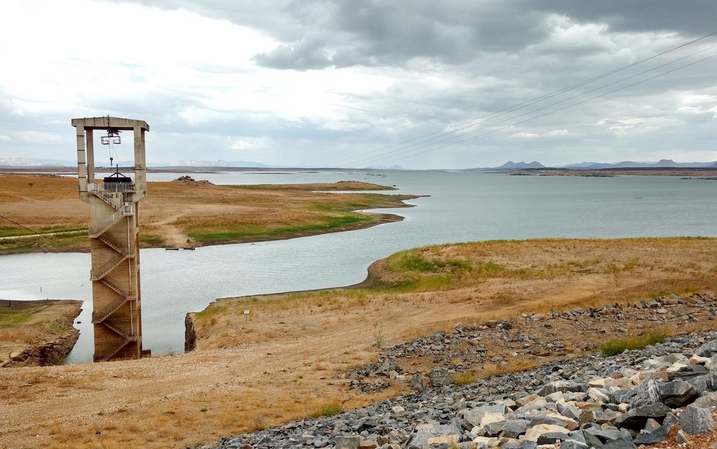 Barragem seca no RN (Foto: Anderson Barbosa e Fred Carvalho/G1)