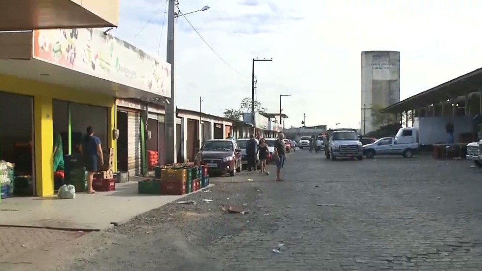 Empasa, em Campina Grande, está com problemas no abastecimento de mercadorias (Foto: Reprodução/TV Paraíba)