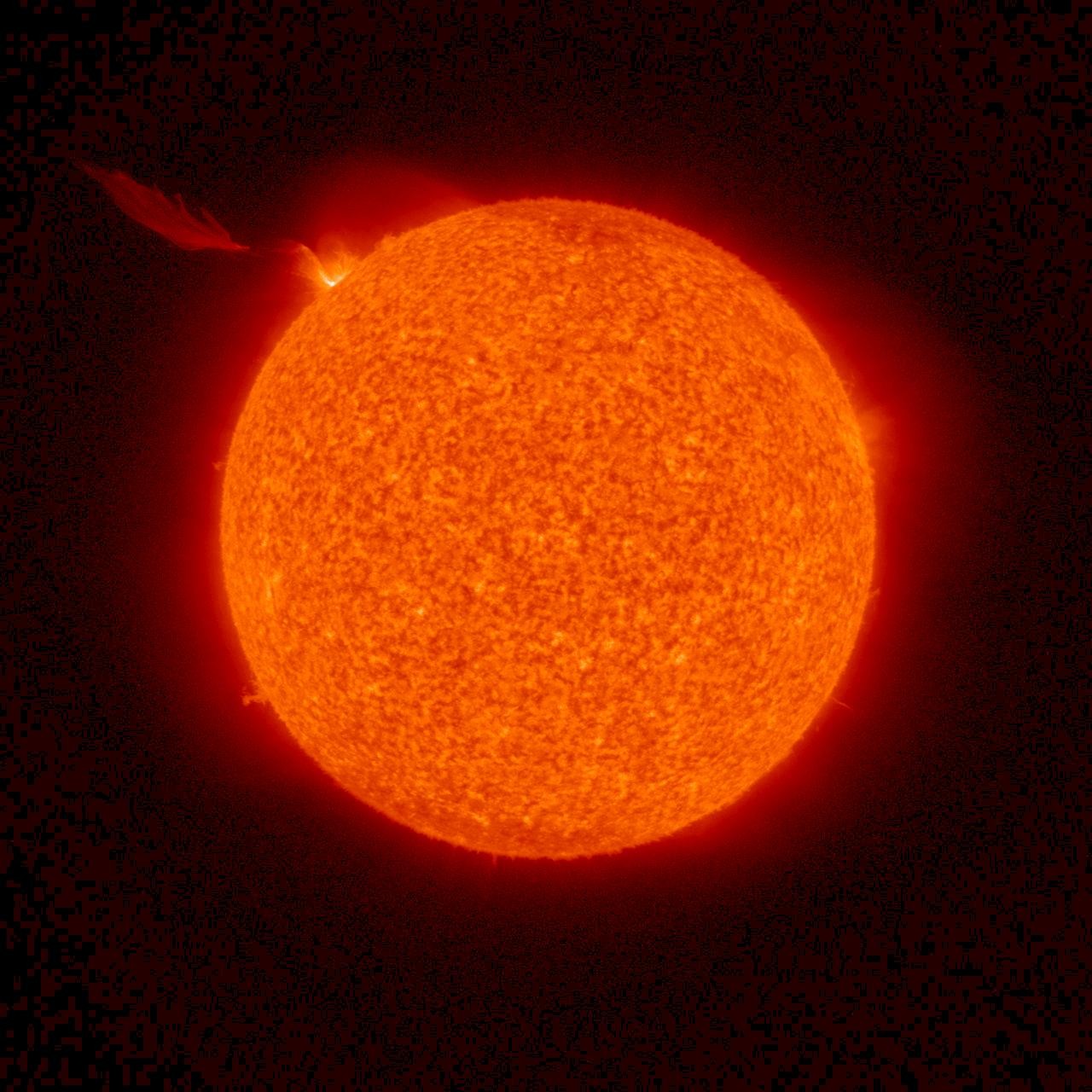 Registro de do maior flare solar desde 2017 (Foto: NOAA Satellites)