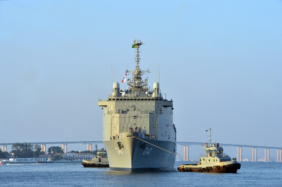 Navio da Marinha do Brasil, onde é realizado o estágio inicial dos alunos aprovados no curso de formação. — Foto: Ministério da Defesa/Divulgação