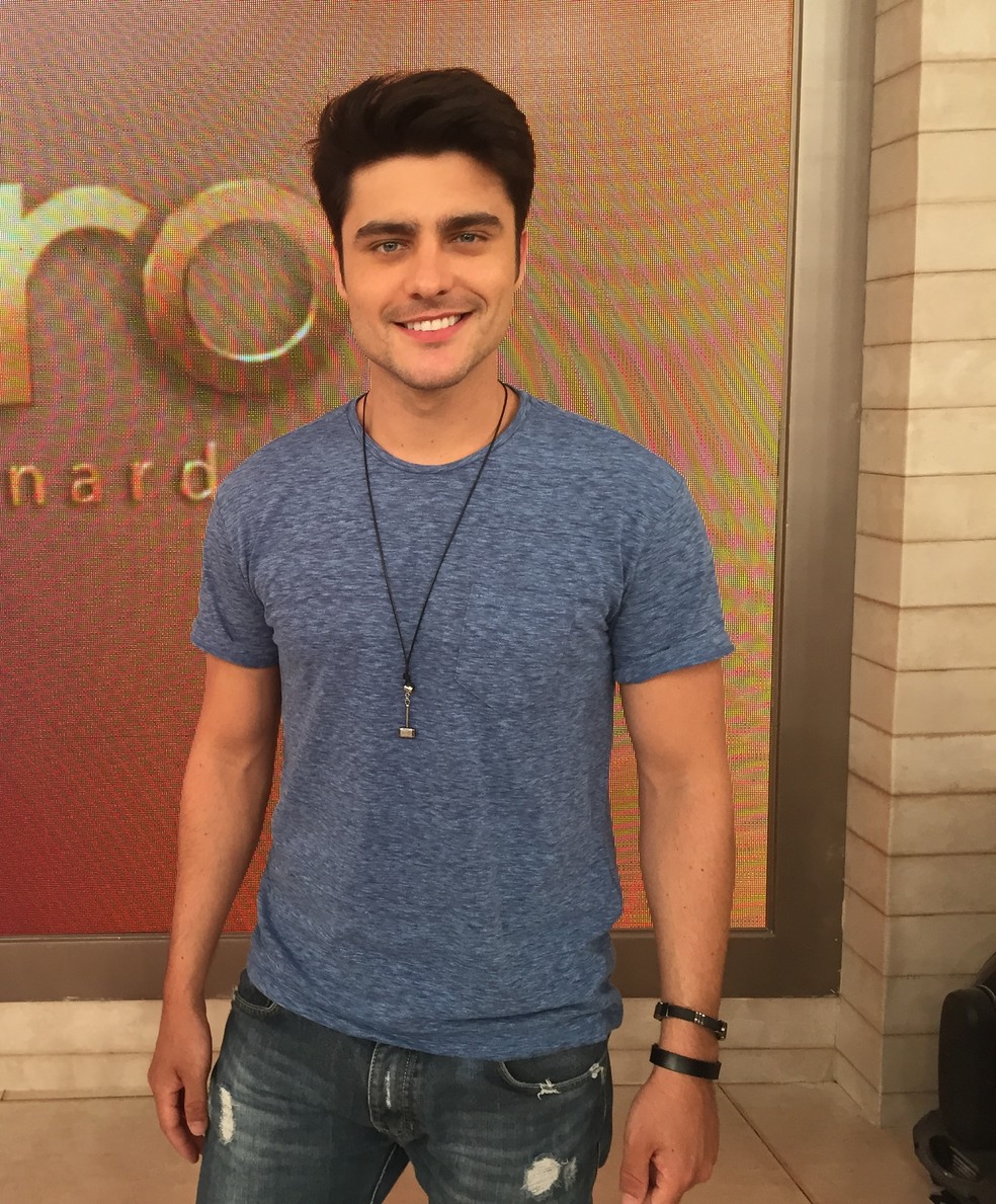 Guilherme Leicam é Athur (Foto: Monique Arruda/Gshow)