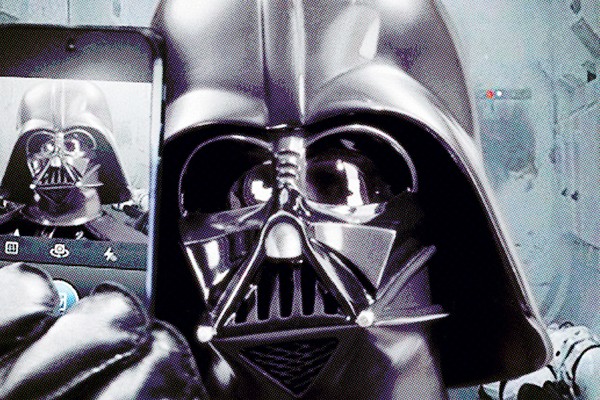 Selfie de Darth Vader: 'Star Wars' procurando a modernidade (Foto: Divulgação)