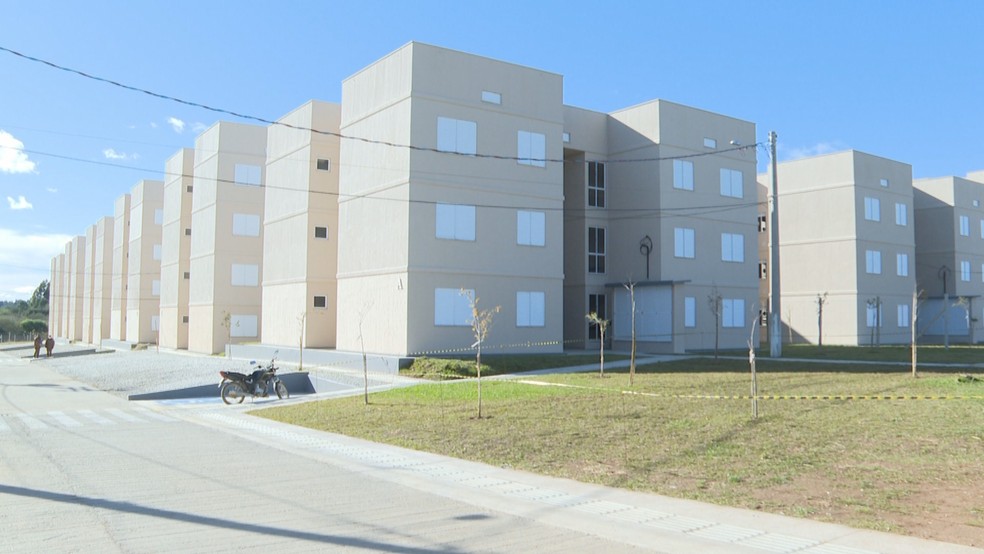 Condomínio com 1.164 moradias populares foi construído pelo programa de habitação popular do governo federal. — Foto: Reprodução/RBS TV