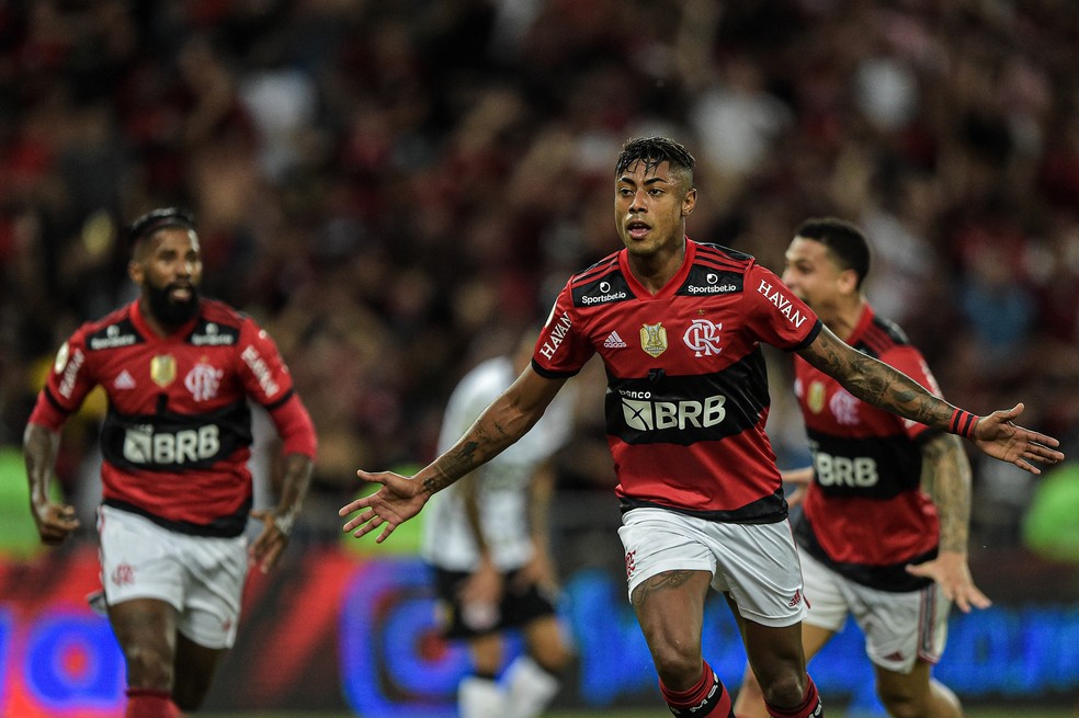 [Libertadores] Exame não indica lesão, e atacante não preocupa para final; veja plantão médico do Flamengo