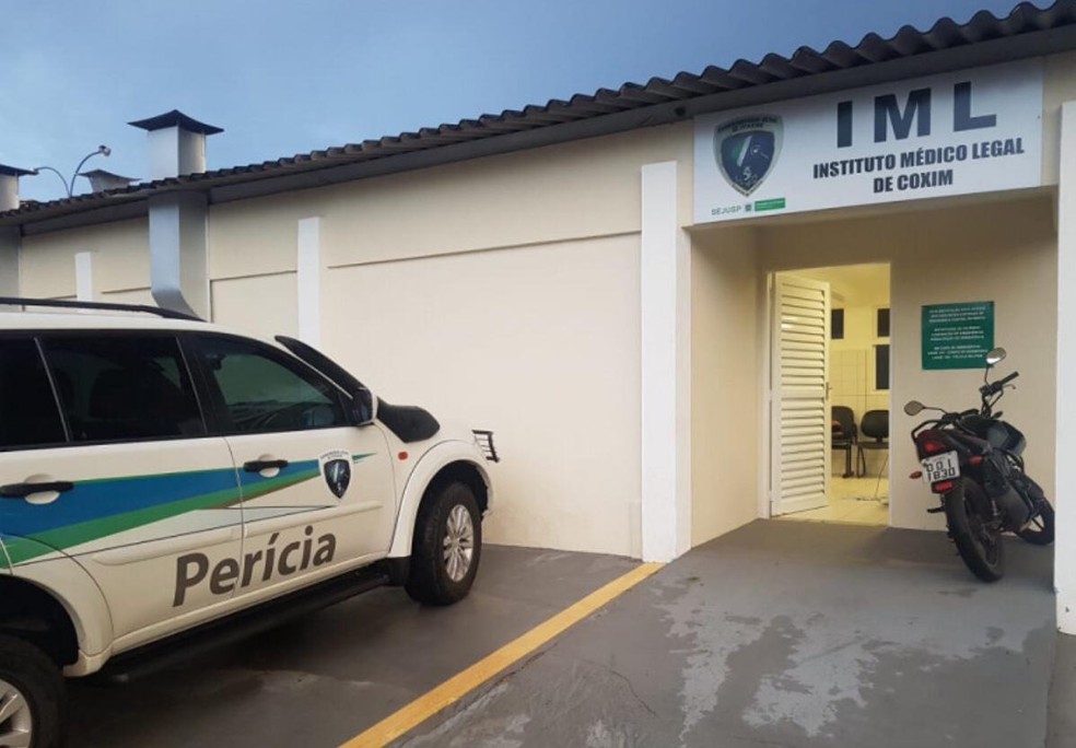 Corpo de idoso atacado por abelhas foi encaminhado ao IML em Coxim, MS — Foto: Corpo de Bombeiros/Divulgação